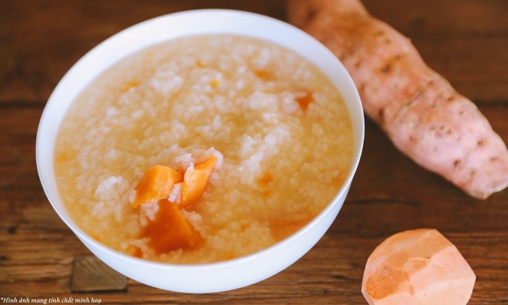 Món cháo trứng gà khoai lang