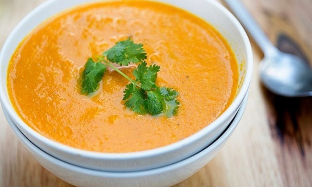 Súp thịt bò bí đỏ
