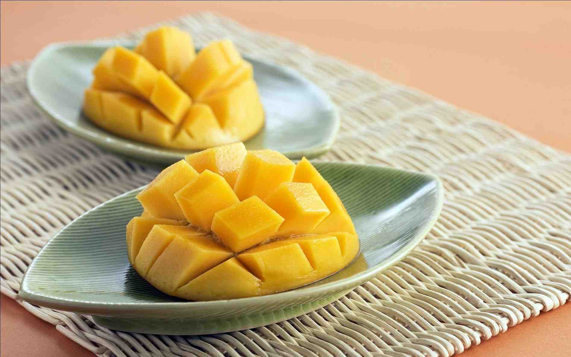 Bầu ăn xoài được không