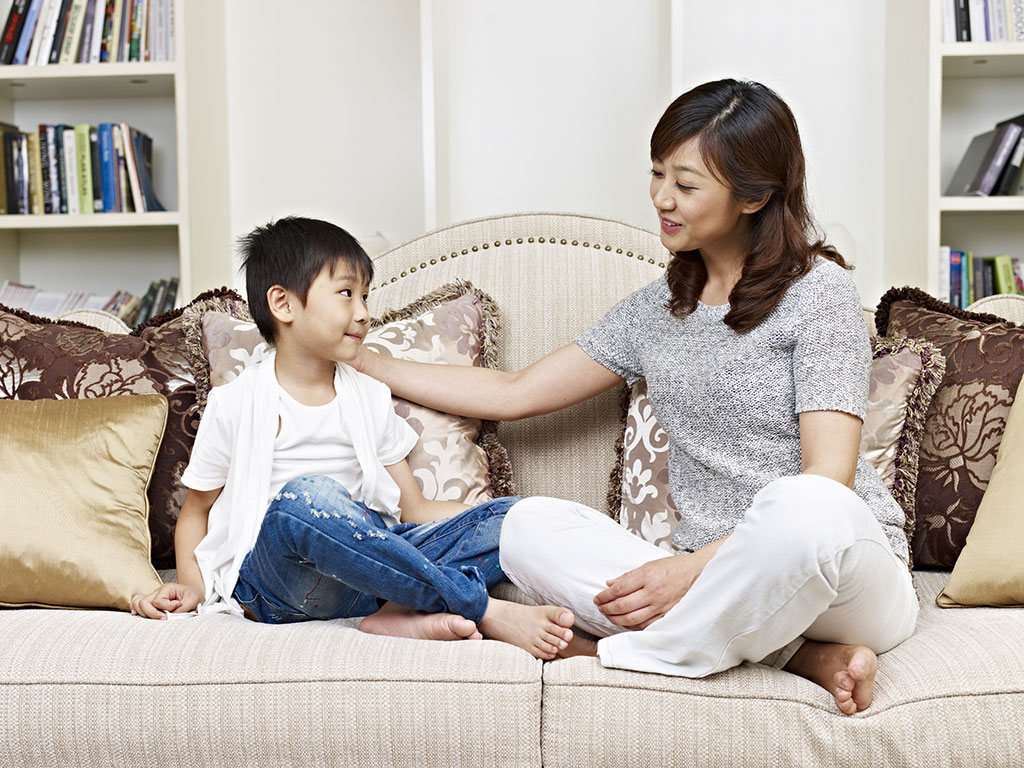 Những cách để bé tuổi tập đi biết lắng nghe