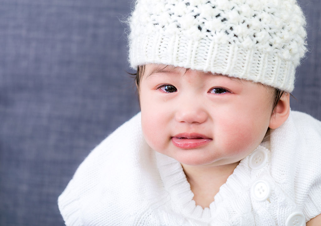 Bé tập đi – Phải làm gì khi bé khóc ?