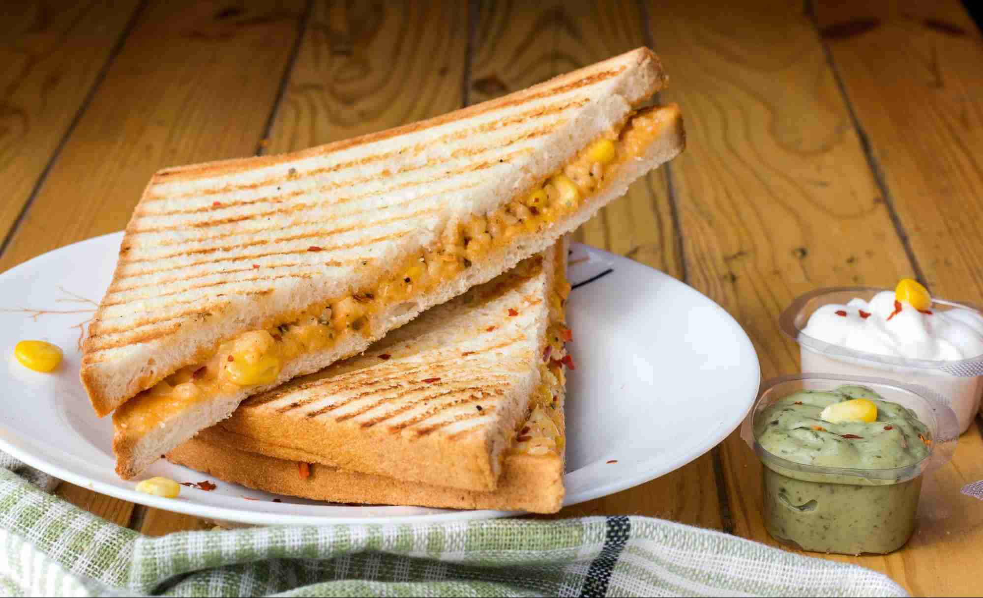 Tìm hiểu bánh mì sandwich bao nhiêu calo
