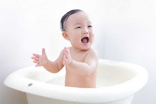 Cách tắm cho trẻ sơ sinh