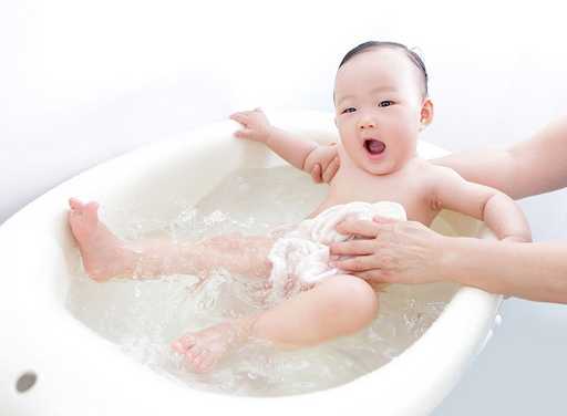 Hướng dẫn tắm cho trẻ sơ sinh