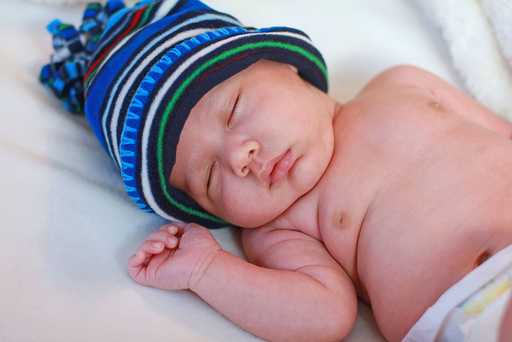 chọn nhạc cho trẻ sơ sinh giúp bé ngủ ngon