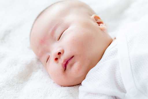 Giúp bé ngủ trọn đêm