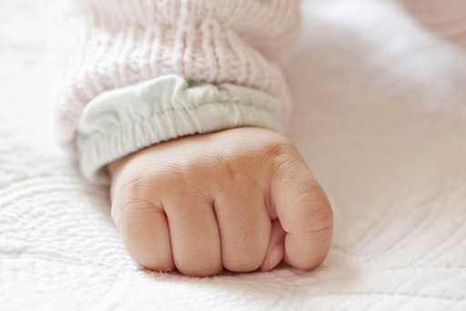 sự phát triển của trẻ 15 tháng tuổi