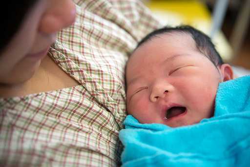 Sinh mổ khẩn cấp