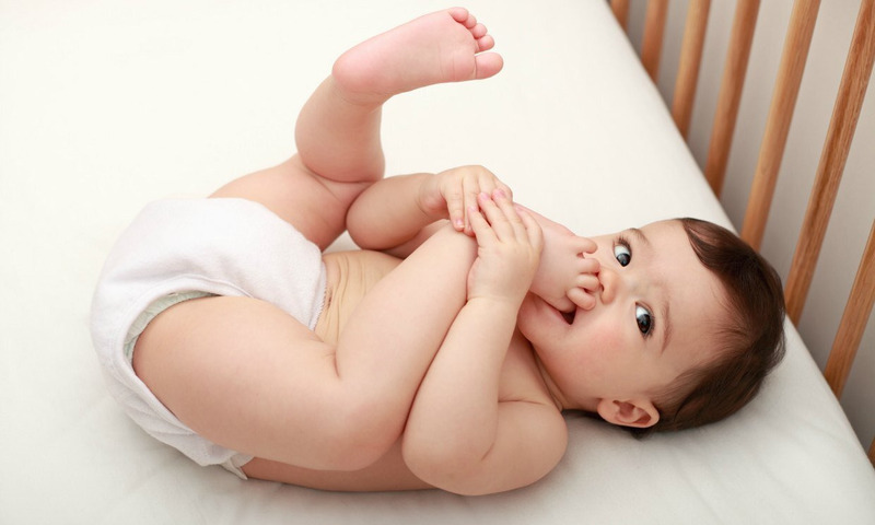 Tìm hiểu về miếng lót sơ sinh